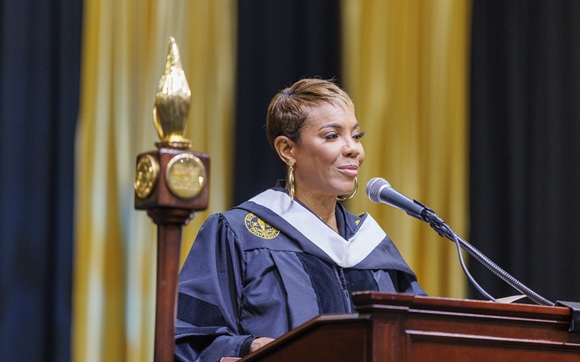 MC Lyte Speaks at BSU Winter Commencement